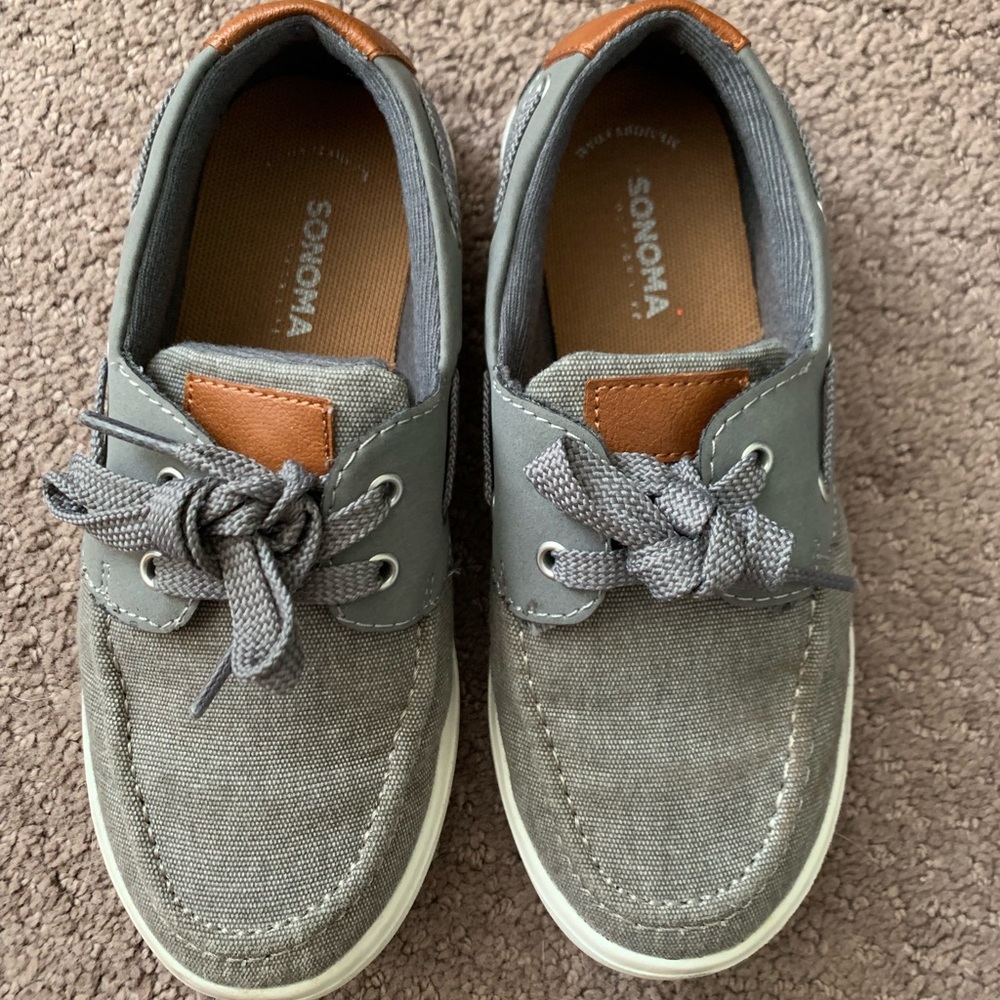 Boys Sonoma gray shoes size 13